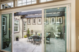025_Courtyard-Entryway