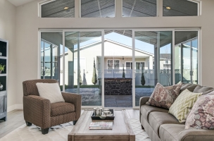 027_Interior-View