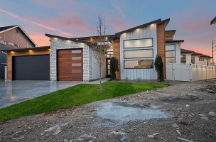 119-Front-of-Home